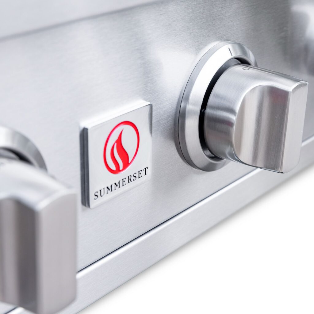 SUMMERSET™ Sizzler 25" Built-In Grill [2 Fuel Types]