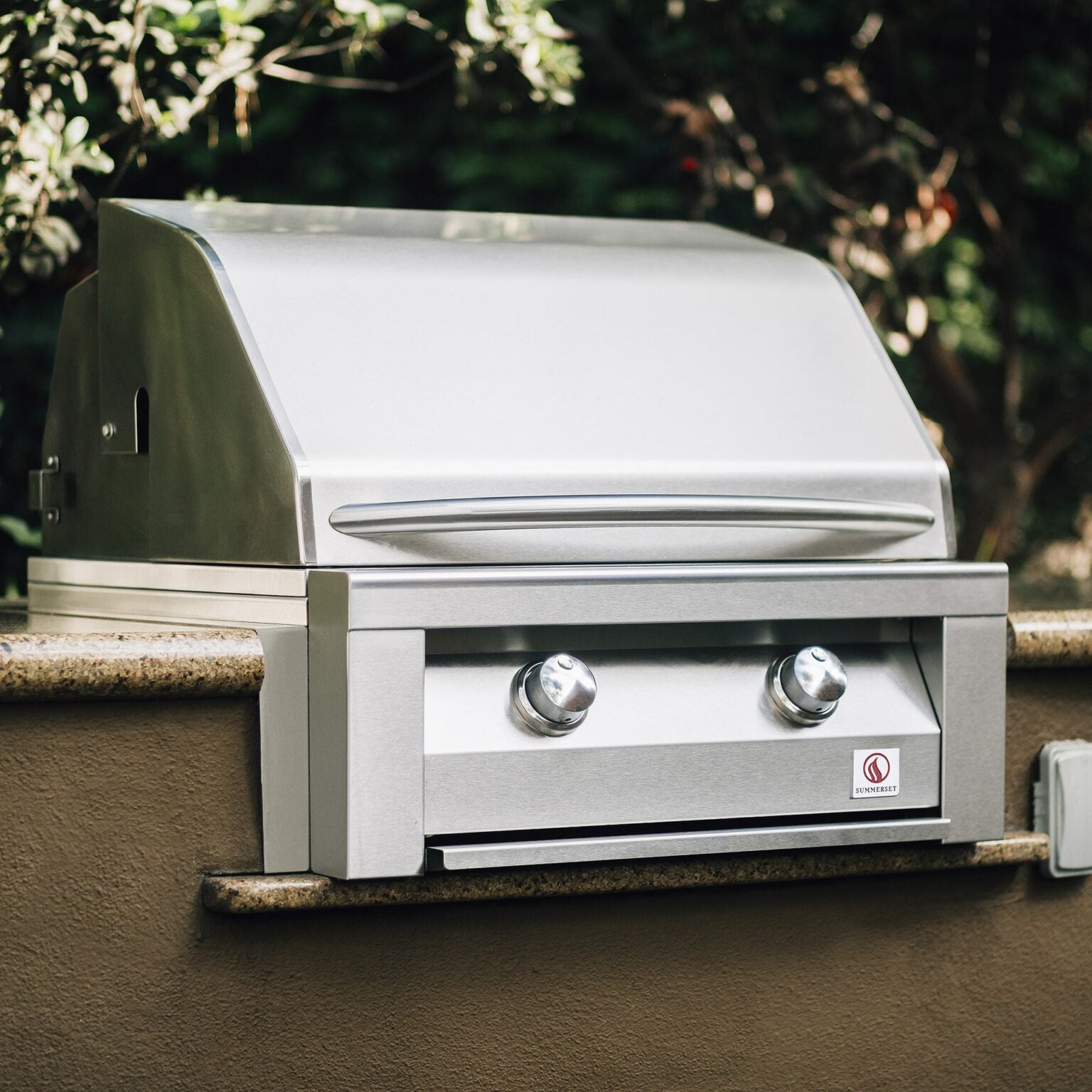 SUMMERSET™ Resort 30" Built-In Grill [2 Fuel Types]