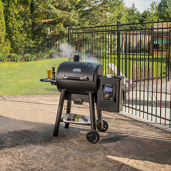Broil King® Regal™ Pellet 400 Grill [Wi-Fi & Bluetooth Controlled]