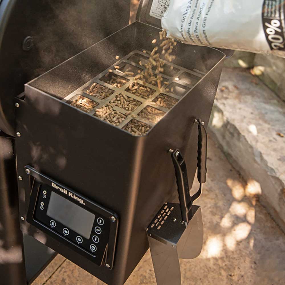 Broil King® Crown™ Pellet 500 Grill [Wi-Fi & Bluetooth Controlled]