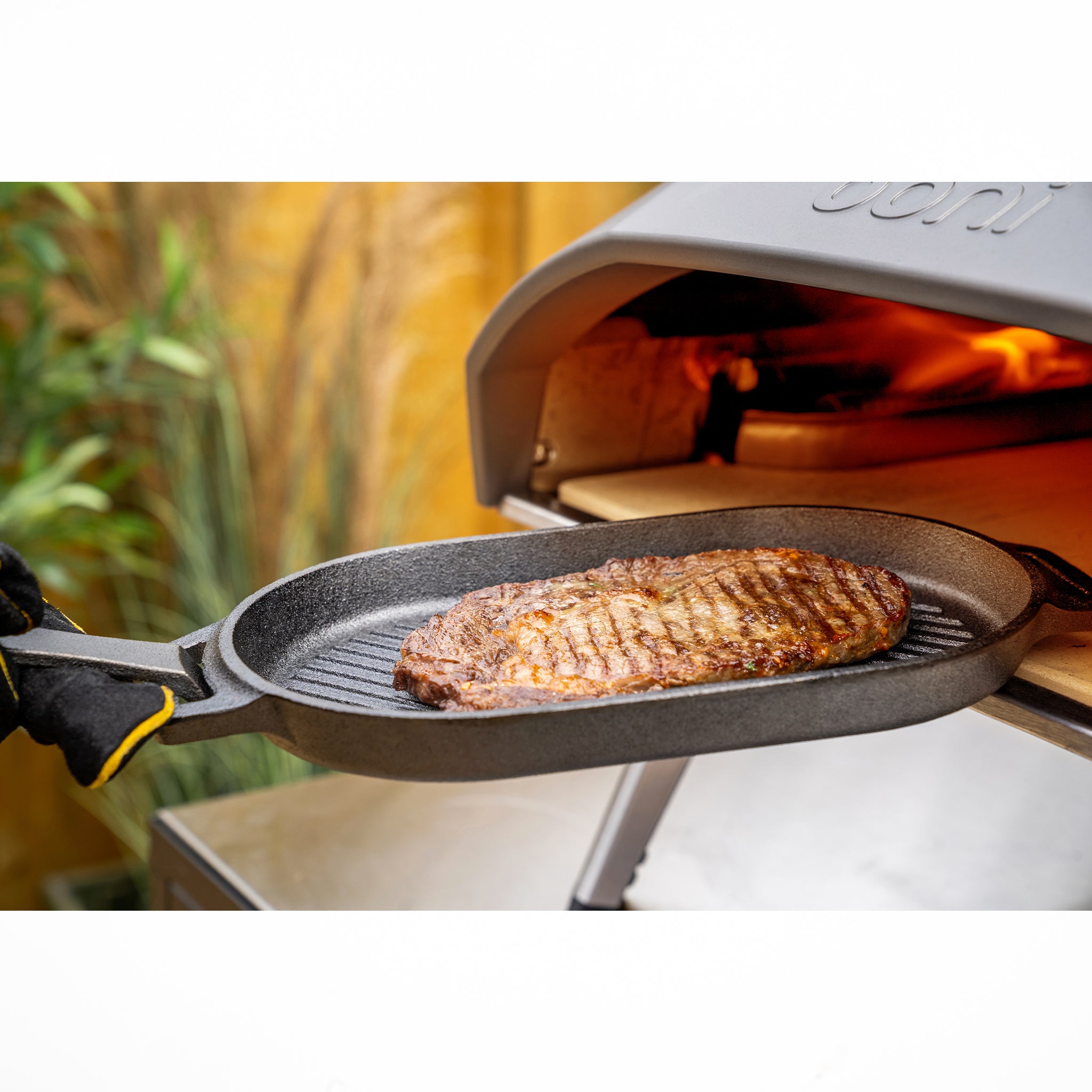 Ooni™ Cast Iron Grizzler Pan (UU-P1AA00)
