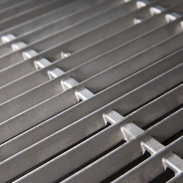 Broil King® Imperial™ S690 Built-In Grill Head [44 in]